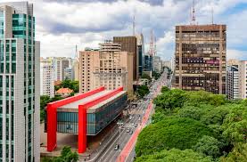 Passagem de ônibus para São Paulo, São Paulo - Avenida Paulista e skyline moderno | Conectar Passagens
